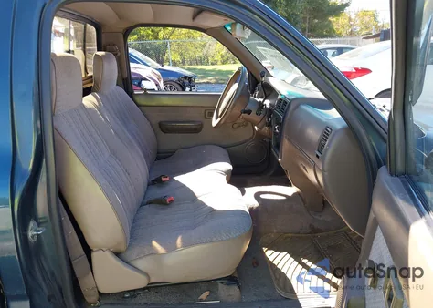 1997 Toyota Tacoma z USA, uszkodzony, nr VIN 4TANL42N2VZ281536